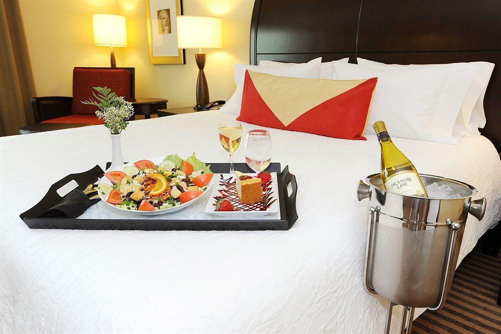 Hilton Garden Inn Columbia/Northeast Buitenkant foto